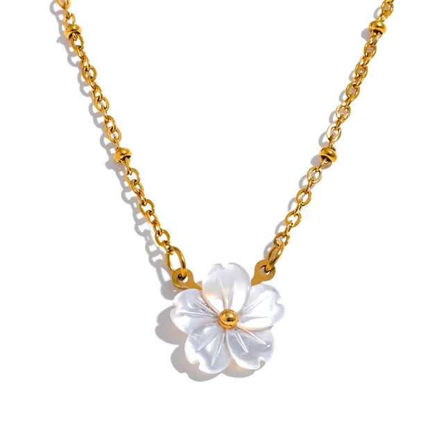 Flower Pendant Gold Chain Necklace