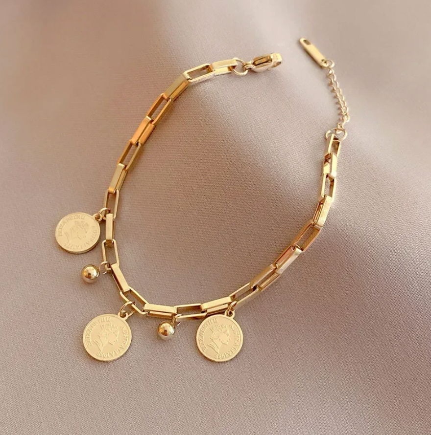 Star Luxury Pendant Bracelet